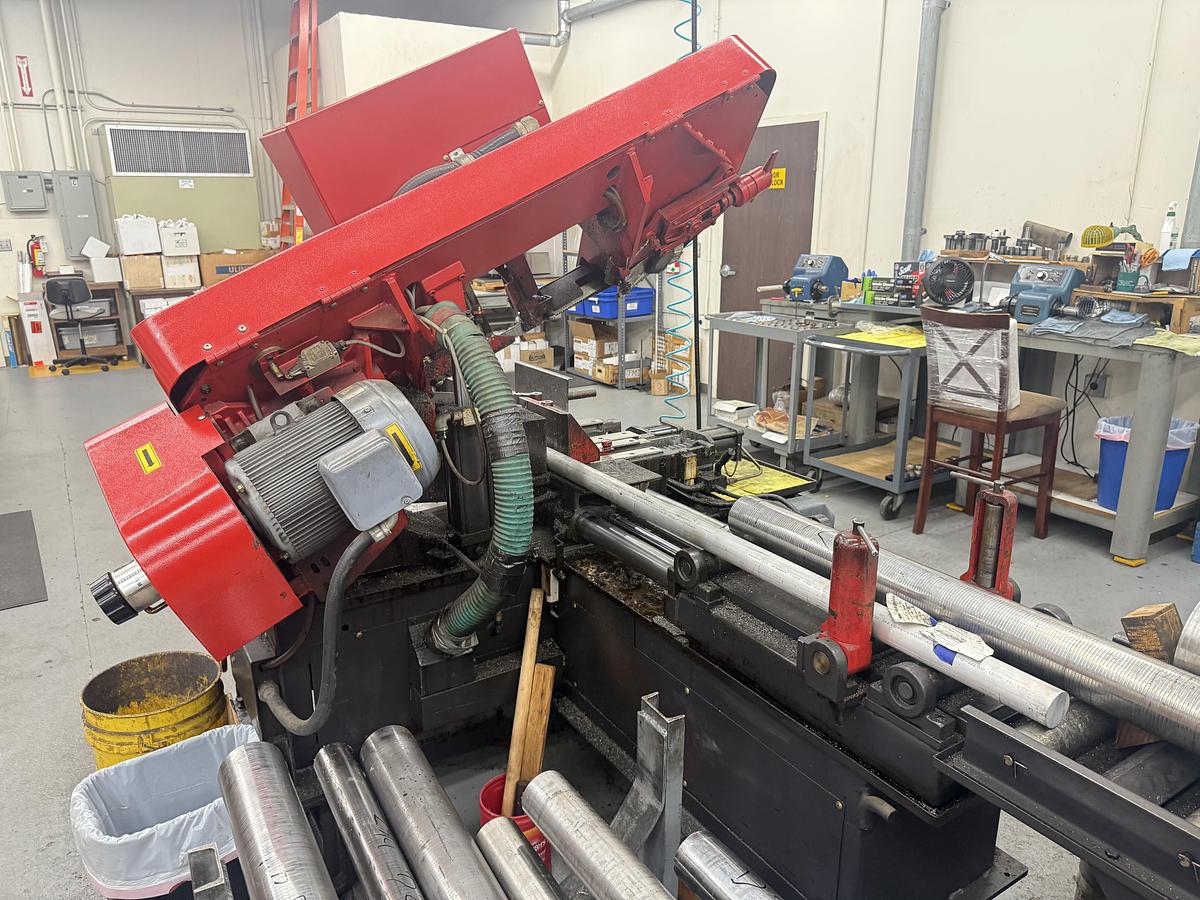 Used 1994 Amada Mdl HFA 250W Automatic Band Saw