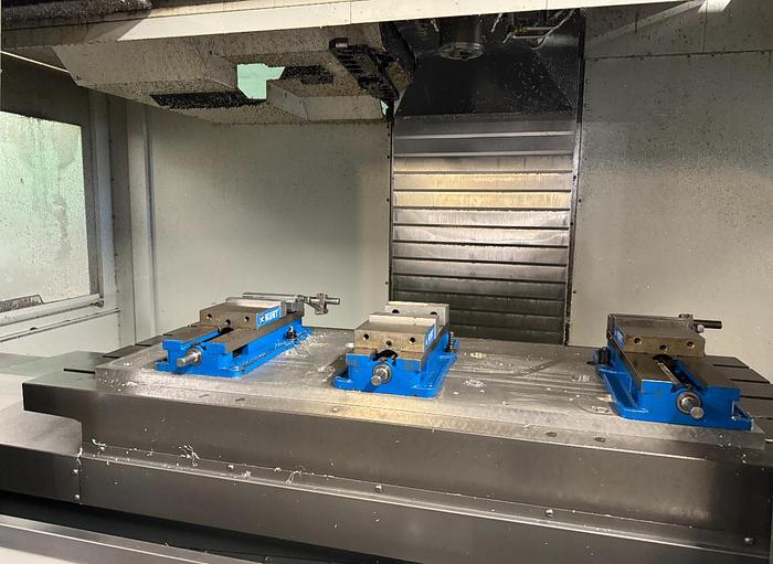 Used 2017 HAAS VF 6 model VF6/40 CNC Vertical CNC Machining Center, HAAS CNC Controls