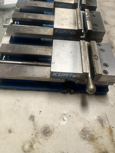 Used (3) Kurt 6" Machine Vises