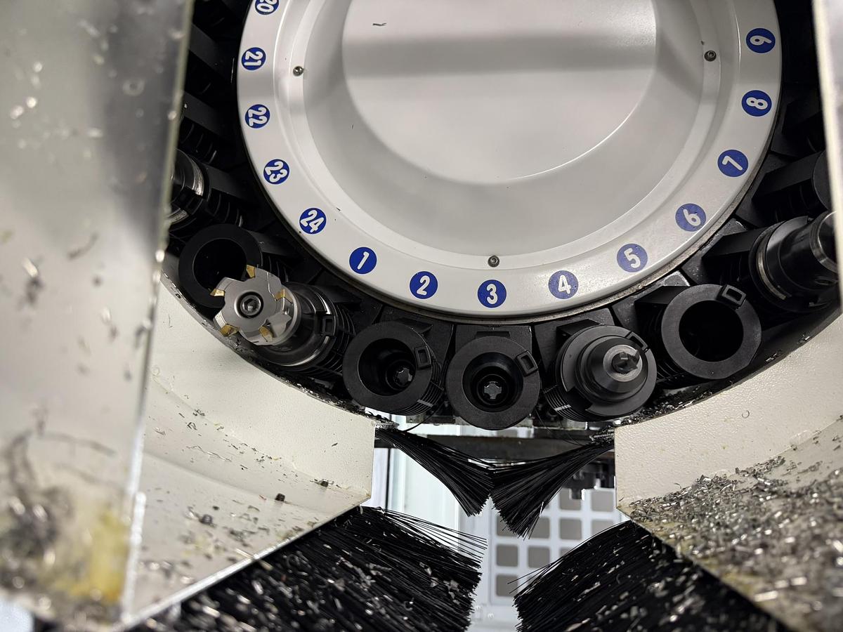 Used 2023 Feeler Mdl VMX-580 CNC Vertical Machining Center - Price New $66,000 - Your Price $39,500 Only 886 Cutting Hours