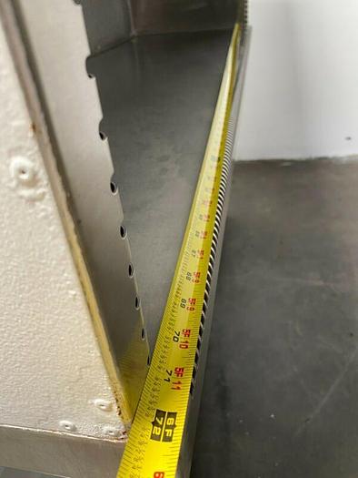 Used Baker EdgeGARD EG-6320 6 Foot Laminar Flow Hood 115V