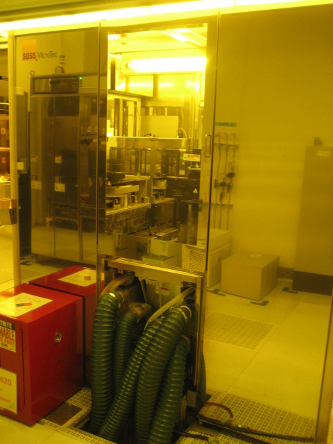 Used Suss Microtec ACS 800 Coater Developer