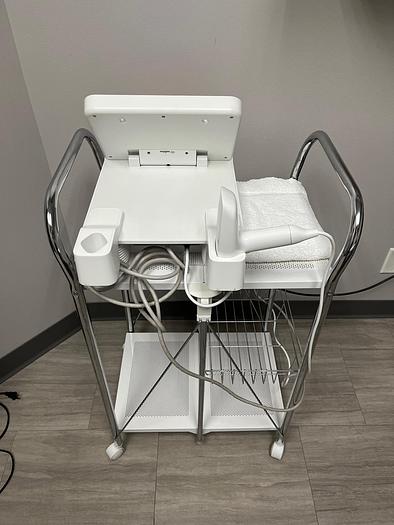 Used 2015 Venus Concepts Venus Viva RF ~ Single Owner System ~ Warranty ~