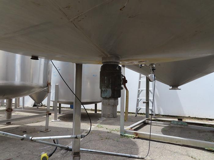 Used 1,350 Gallon Vertical Stainless Steel Tank