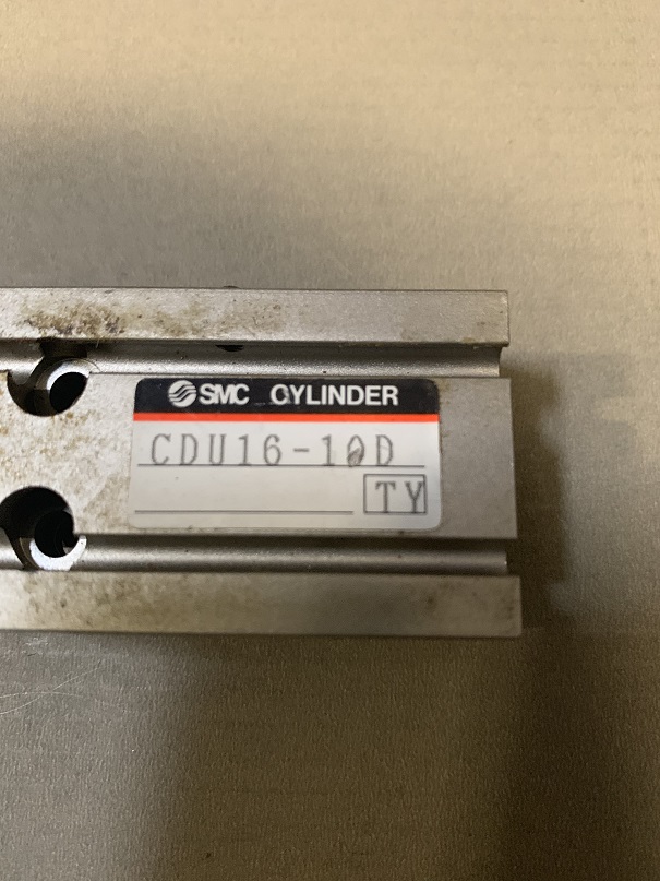 Used SMC Cylinder CDU16-10D