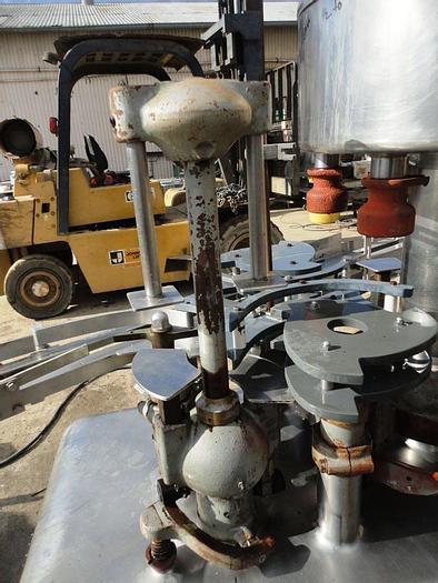 Used Filler, Bottle, 6 Valve, Federal, S/st, 1/2 HP #C736038