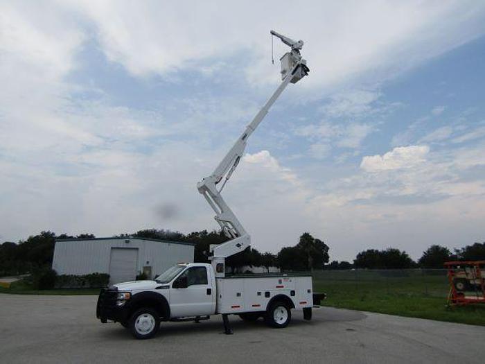 Used Versalift VST40-MH 45ft Bucket Boom on 2015 Ford F550 4x4 Utility Truck - 44904