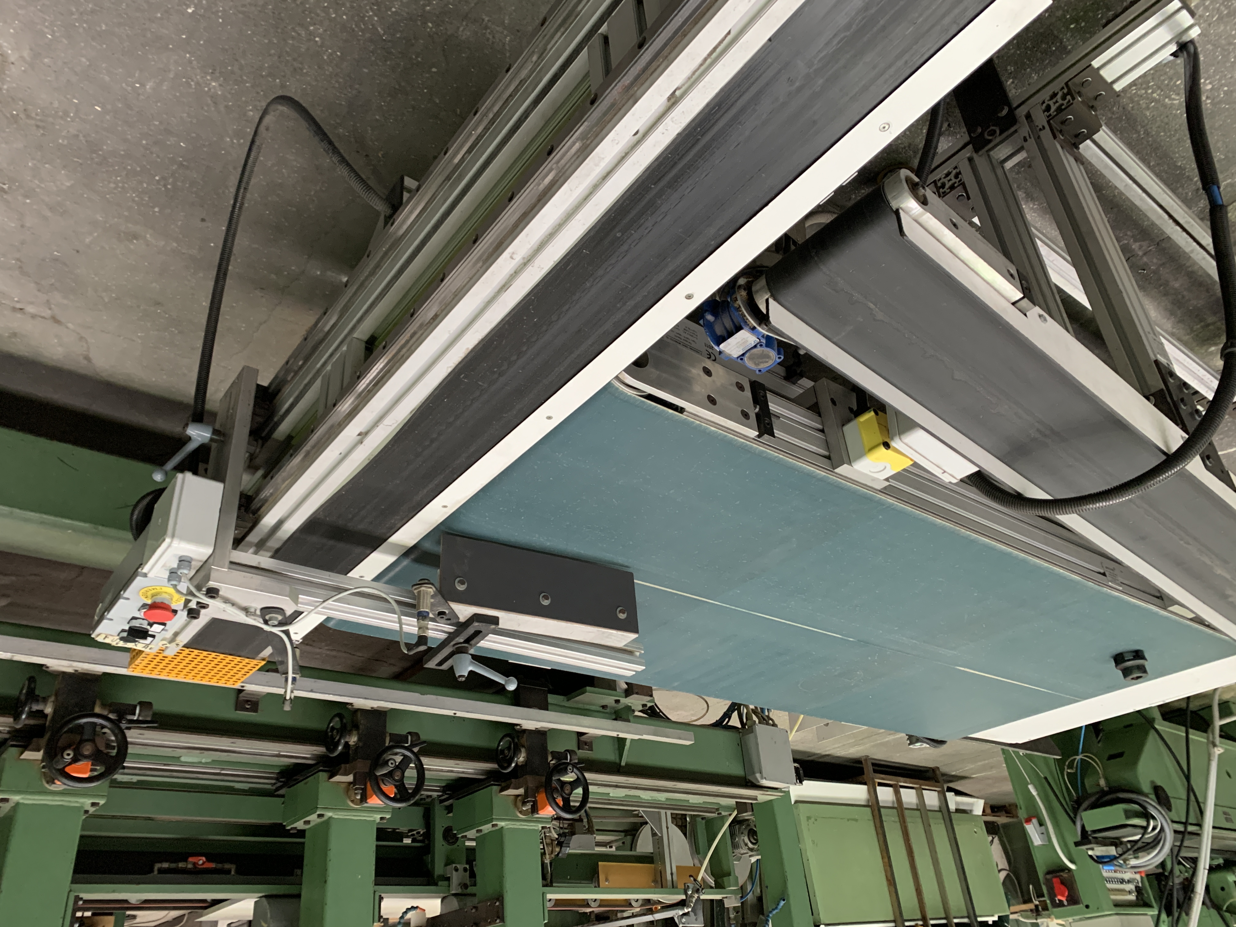 Used Linea automatica di Troncatura e Scorniciatura