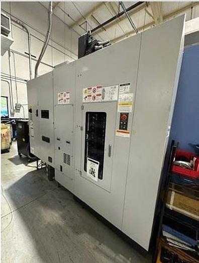 Used 2018 Doosan HC400-II w/ 2 Pallet Changer, Full 4th Axis Rotary Table, 60 ATC, Coolant Through the Spindle, Probing