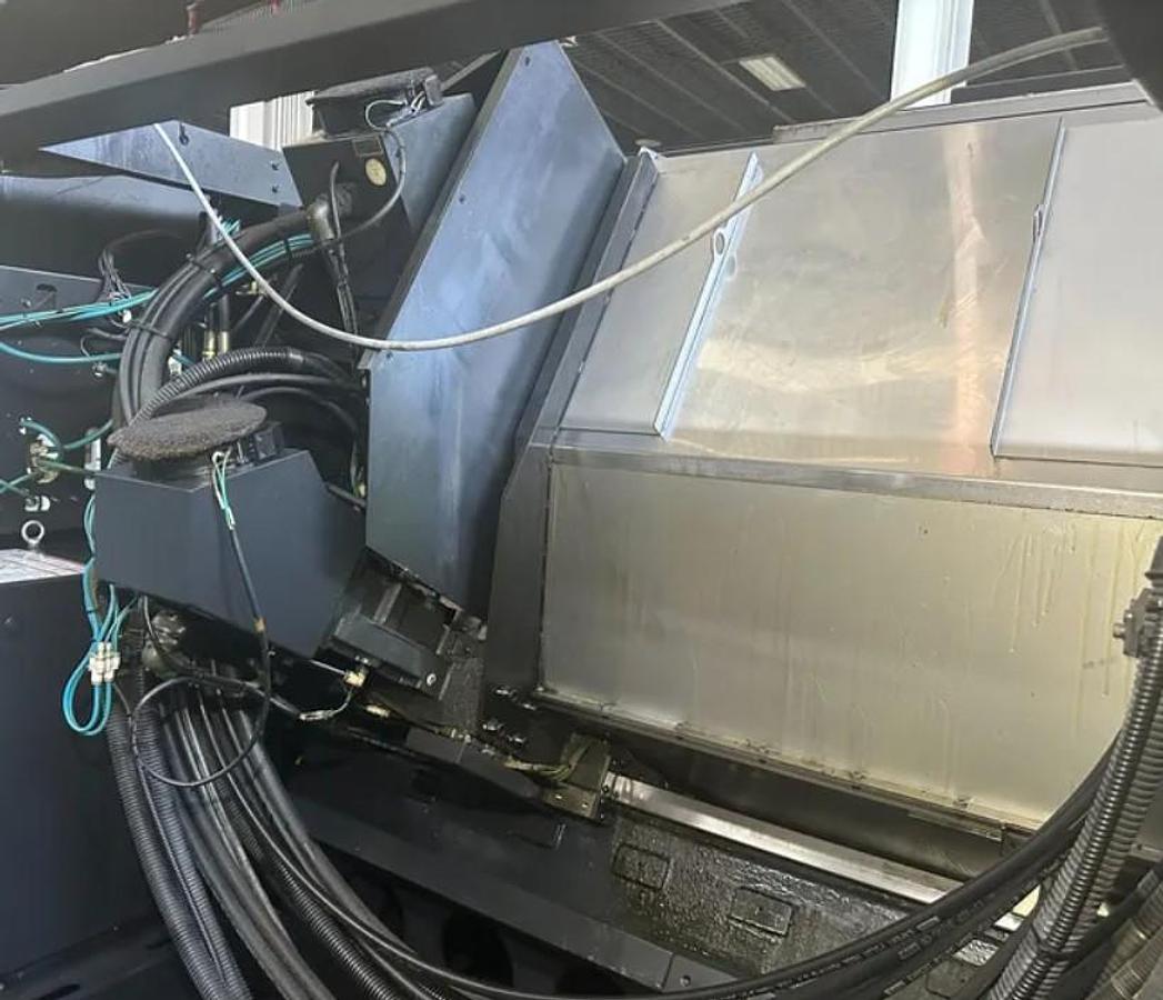 Used 2017 Doosan Puma 2600SY II with Barfeed, Parts Catcher, Parts Conveyor, Chip Conveyor