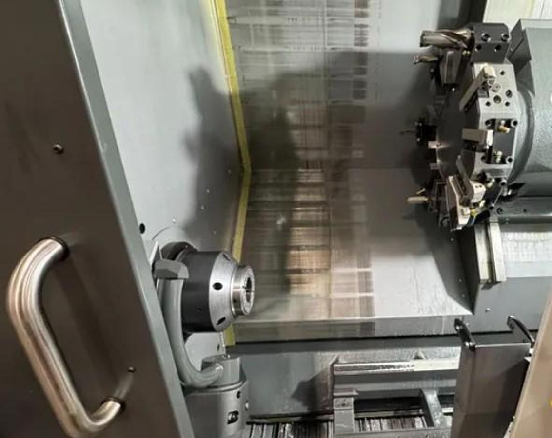 Used 2022 Haas ST-25 Chucker w/ Haas Barfeed with Liners, Tool Presetter, Chip Conveyor, 10" Hydraulic Chuck, Parts Catcher