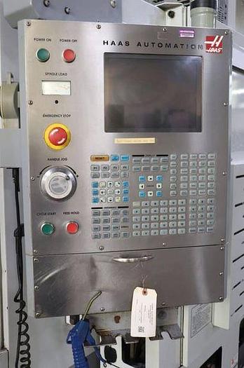 Used 2006 Haas EC-400 with 2 Pallet Changer