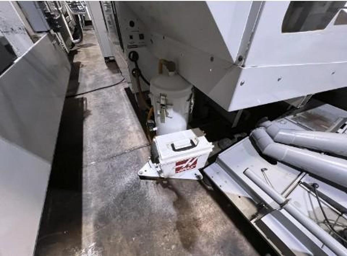 Used 2010 Haas EC-1600ZT w/ Built In 30" Table, Extended Z Axis, HP CTS, Probing, 30 ATC, 7,500 RPM