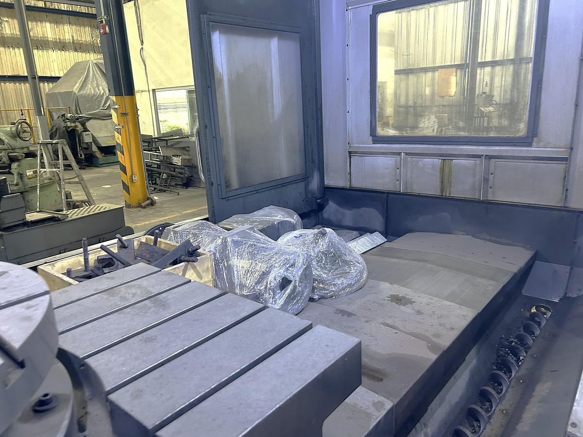 Used 2019 Haas EC-1600ZT with Extended Z Axis Travel, 7500 RPM, Integrated 4th Axis Platter, TSC, Renishaw Probing, 30 ATC