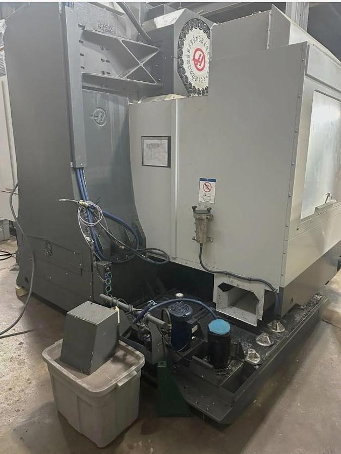 Used 2017 Haas VF-6SS with Haas HRT-310 4th Axis Table, Haas Probing Package, TSC - 1000 PSI, 24 Pos SMATC, Auger, 15k RPM, CT40 Taper