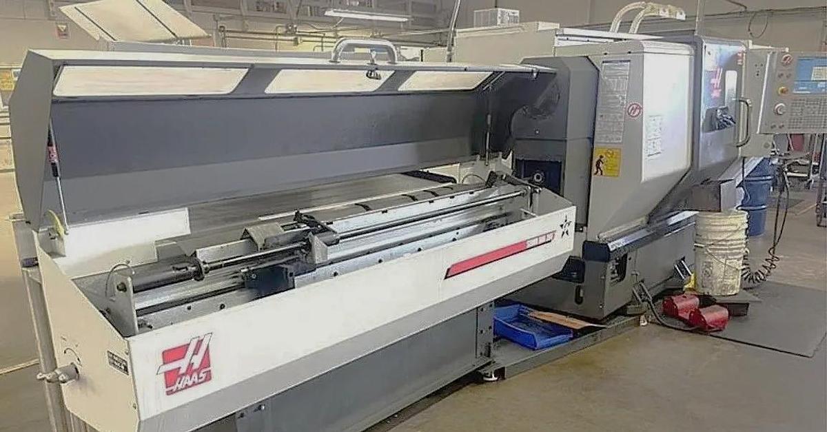 Used 2013 Haas ST-20Y with Y Axis, Live Milling, Parts Catcher, Chip Conveyor, Haas Barfeeder with Spindle Liners, Tailstock, 4800 Cut Hours
