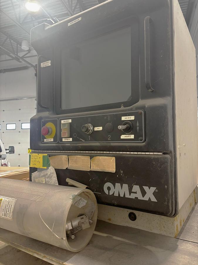 Used 2012 Omax 80160 Water Jet Cutting Machine with 50 HP Enduromax Pump, 60,000 PSI Cut Pressure, Solid Removal Syste