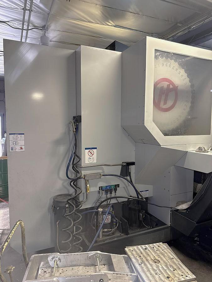 Used 2016 Haas UMC-750SS with Coolant Thru Spindle, 15,000 RPM, Haas Probing, 30 ATC, HSM, Extended Memory, 1 Owner Machine
