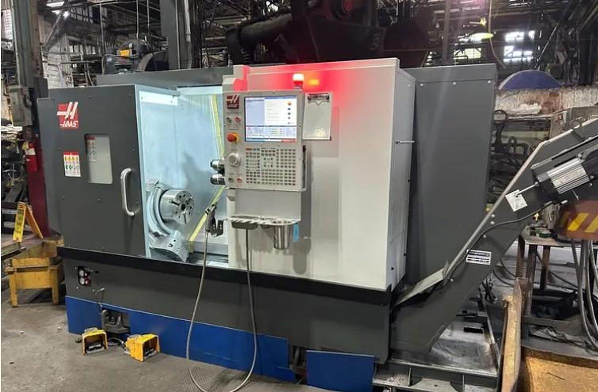 Used 2022 Haas ST-25 with Tailstock, Tool Presetter, Chip Conveyor, 10" Hydraulic Chuck, BMT-65 Type 12 Station Turret