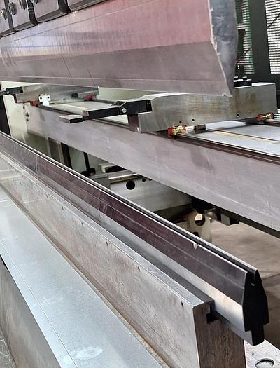 Used 2018 LVD Strippit PPED 165/40