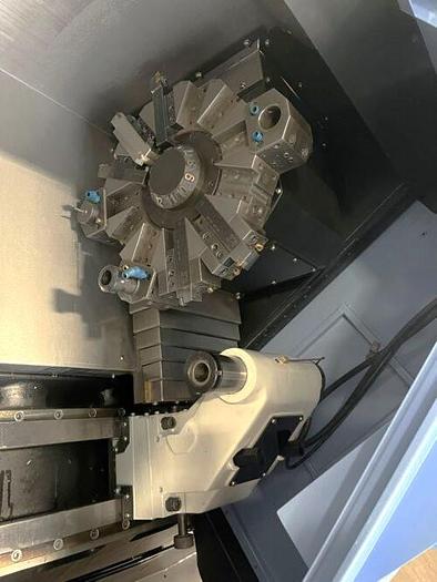 Used 2006 Doosan Lynx 220LC with Tailstock, Tool Presetter, Parts Catcher