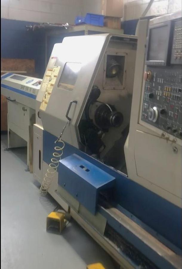 Used 2004 Daewoo Puma 240MSB with Milling Capability, C Axis, SMW Barfeed, Chip Conveyor, Parts Catcher