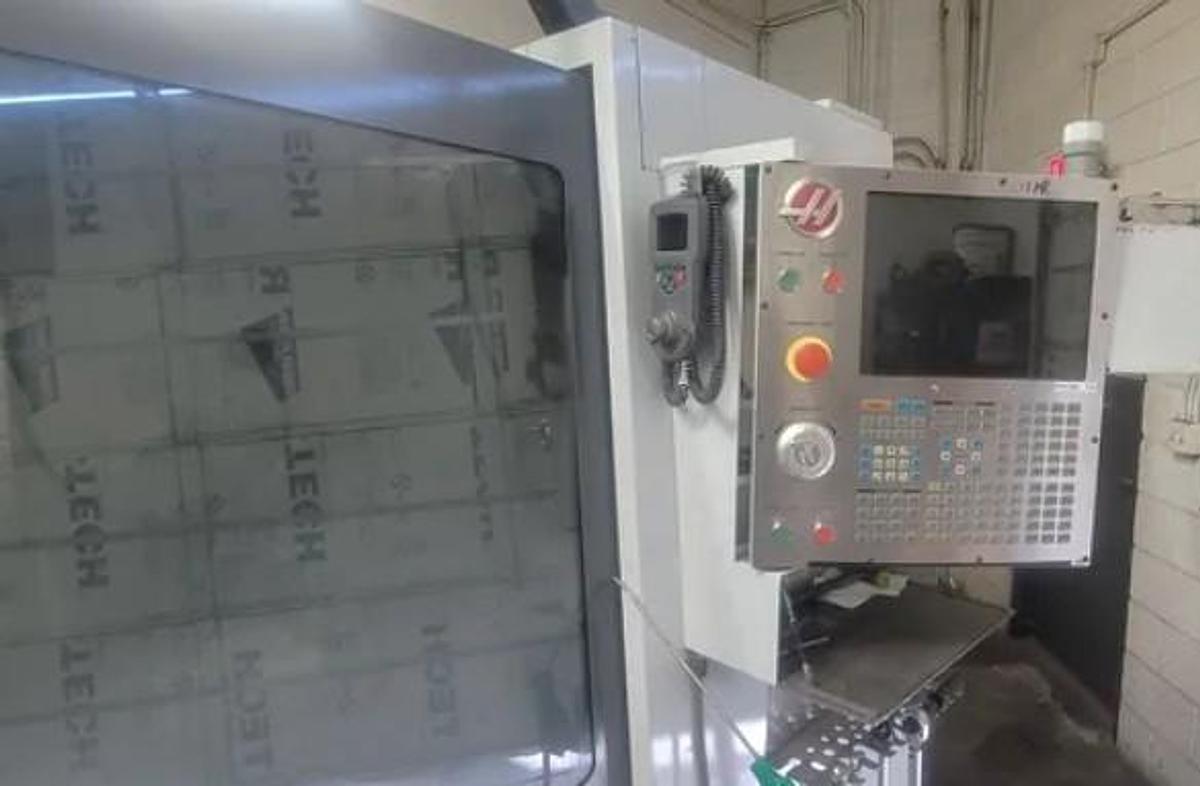 Used 2016 Haas VF4SS with Haas HRC-160 4th Axis Rotary Table, 40 Station ATC, Renishaw Probing, Pcool, 12,000 RPM