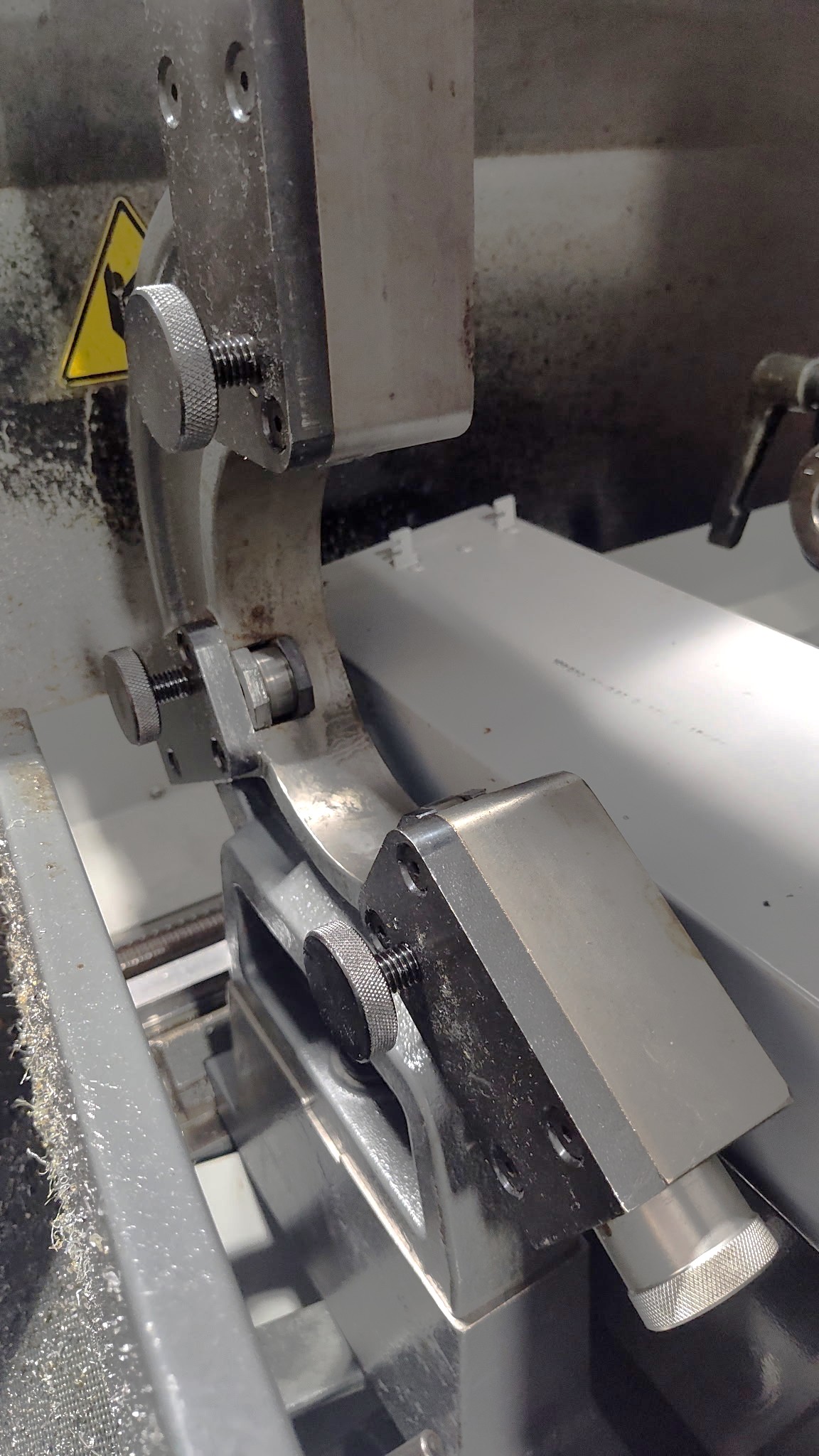 Used 2010 Haas TL-2 with 3" Bore, Steady Rest, Full Enclosure, Tailstock, Tool Post, 10" Chuck, Only 177 Feed Cut Hours