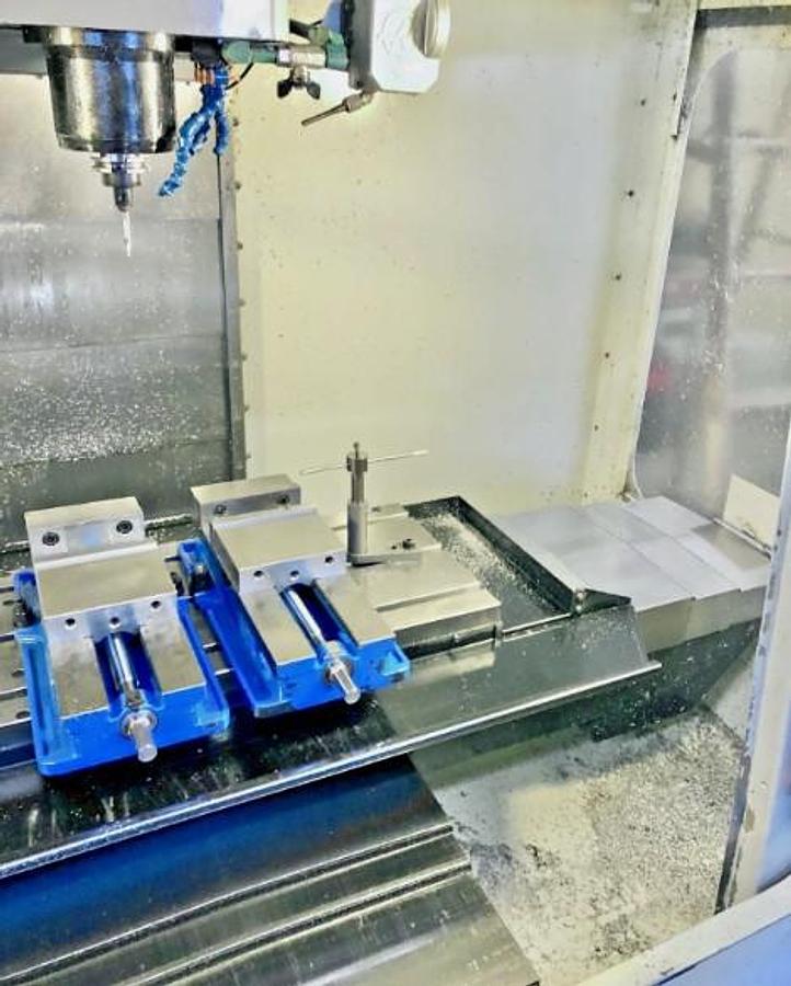 Used 2005 Haas VF2D with 4th Axis Drive, 24 Station Side Mount ATC, Chip uger, Programmable Coolant