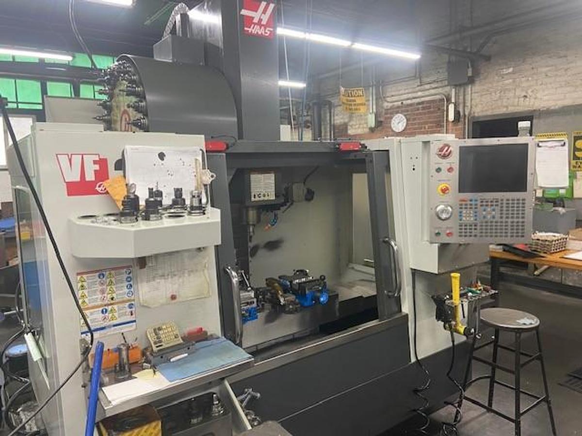 Used 2013 Haas VF-2SS with Programmable Coolant, Auger, 24 Station Side Mount ATC