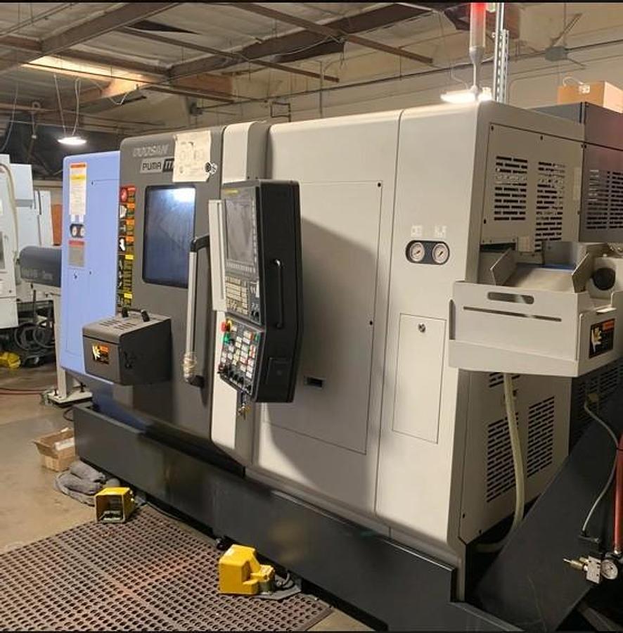 Used 2019 Doosan Puma TT1300SY Twin Spindle/Twin Turret, Y Axis Mill Turn Lathe, Barfeed, Parts Conveyor, 