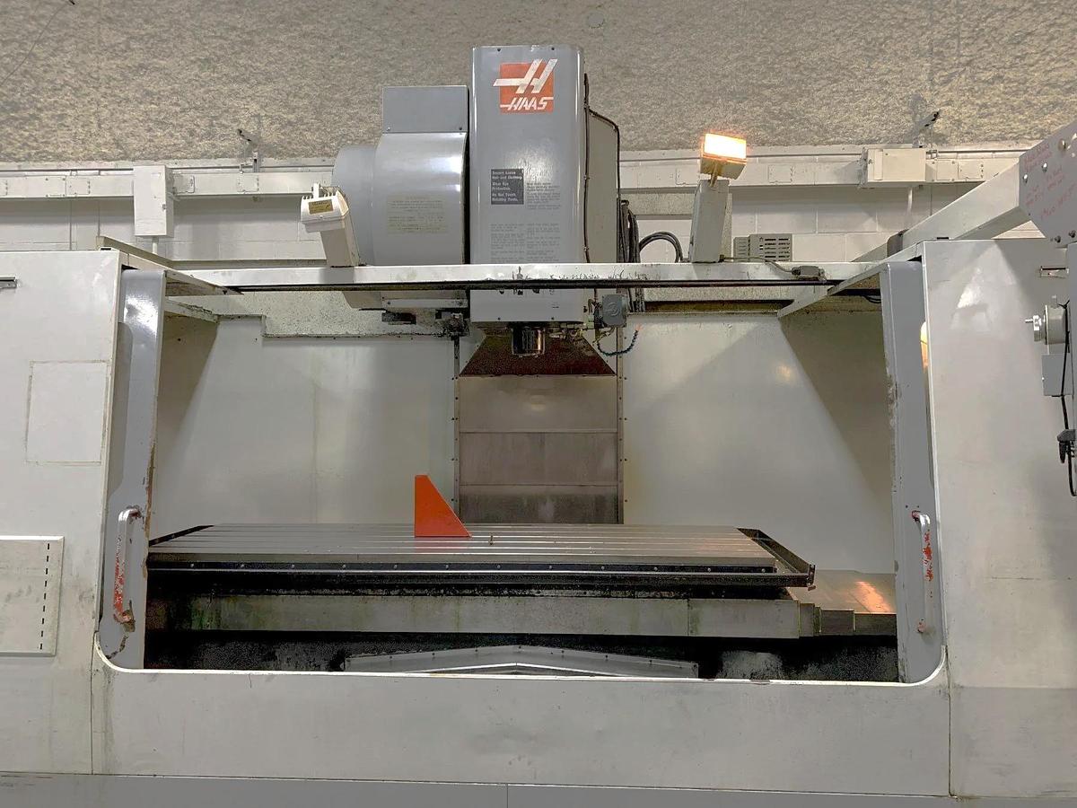 Used 2003 Haas VF-7B/40, 24 Station Side Mounted ATC, High Speed Machining, Prog. Coolant, 7500 RPM, Chip Auger, Quick Code