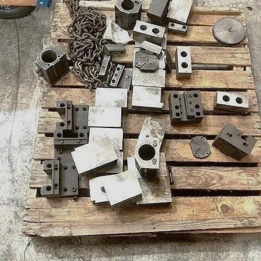 Used 2013 Takang LB40 x 1200 CNC Heavy Duty Lathe with 60" sw, 39.3" Max Cut Diam., 600 RPM, 6" Bore, 36" Chuck, 4 Pos. Trt., Fanuc