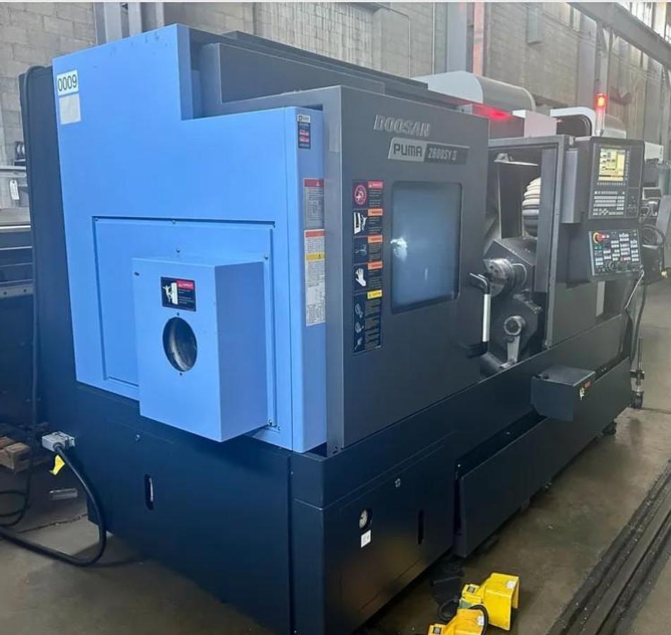 Used 2017 Doosan Puma 2600SY II with Barfeed, Parts Catcher, Parts Conveyor, Chip Conveyor