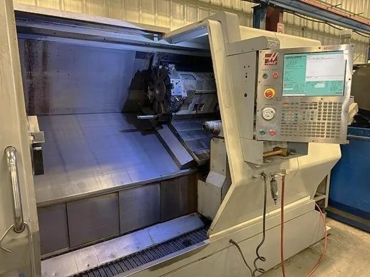 Used 2008 Haas SL-40T with 15" Hyd. Chuck, Tool Presetter, Tailstock, Chip Conveyor, Geared Head, Block Style Turret, 4" Bar Capacity