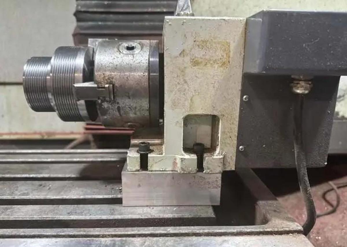 Used 2020 Tormach 1100MX w/4th axis Rotary Table