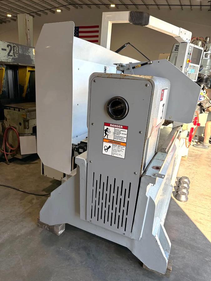 Used 2006 Haas TL-3 with Tailstock, 12" Chuck, Visual Quick Code Programming, Manual Hand Wheels, 2,862 Spindle Run Hours