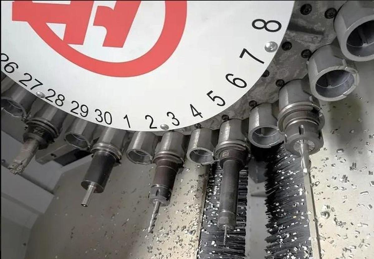 Used 2022 Haas UMC-500 with 15,000 RPM Spindle, Coolant Thru Spindle, Haas Probing, 30 Station ATC, High Speed Machining