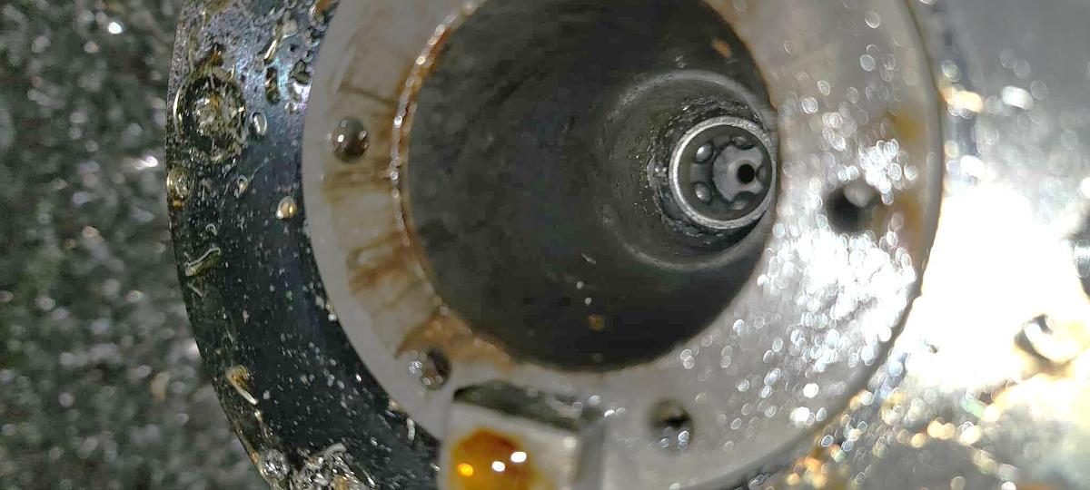 Used 1996 Haas VF-2B with Haas HRT-210 4th Axis Rotary Table, Newer Spindle, Newer LCD Monitor and Lube System