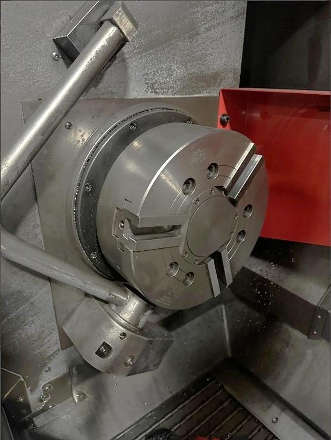 Used 2015 Haas ST-40 with Live Milling/C Axis, Tool Presetter, Tailstock, 4" Bar Capacity, 15" Hyd Chuck, Chip Conveyor