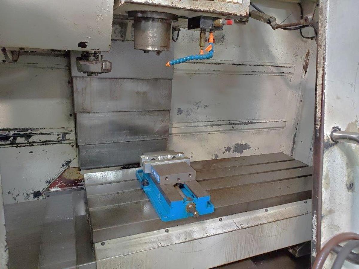 Used 2003 Hurco VM2 with 16 Pos. Side Mounted ATC, Remote Jog Handle, Rigid Tap, Floppy Drive, Ulti-Pockets, Extended Memory