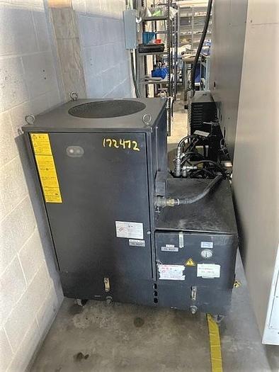 Used 2004 Mazak Variaxis 500-5X with 2 Pallet Changer