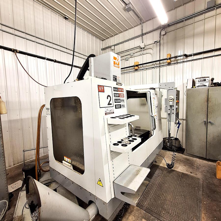 Used 2007 Haas VF-2D 10,000 RPM w/HRT-210 Rotary Table