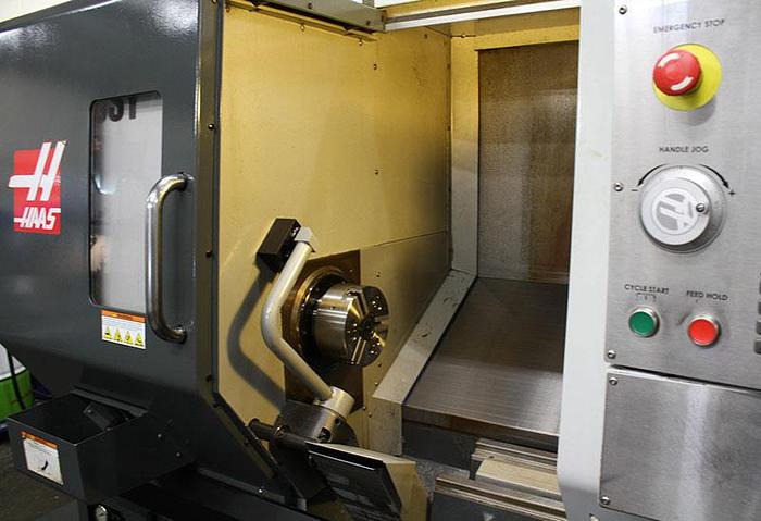 Used 2011 Haas DS-30SSY w/Barfeed