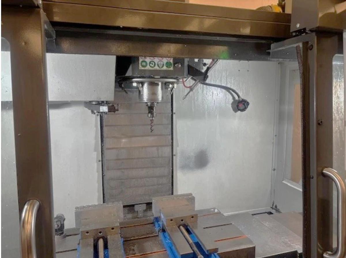 Used 2020 Haas VF-2SS with Probing, Chip Auger, Auto Air Gun, Mist Condenser, ONLY 569 Feed Cut Hours