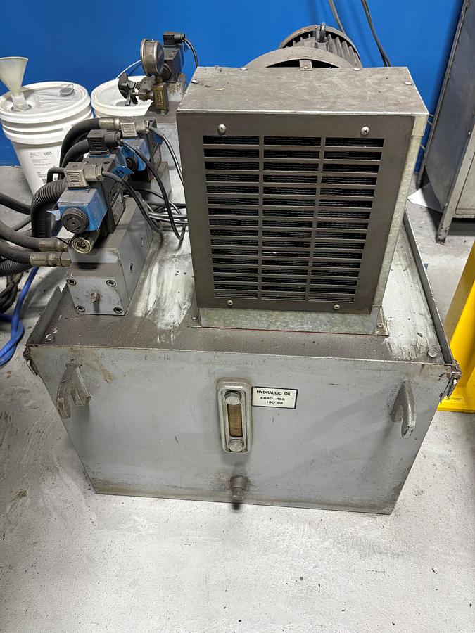 Used 1987 Regent 1632AHD Automatic Hydralic Surface Grinder with 16"x32" Capacity, Magnetic Chuck
