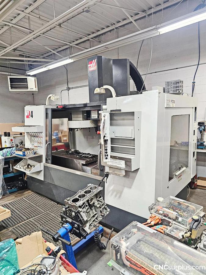Used 2011 Haas VF4D with Progr. Coolant, Chip Auger, Direct Drive, 8100 RPM, CAT 40, USB Port, From a Tech School - ONLY 1942 Power On Hours
