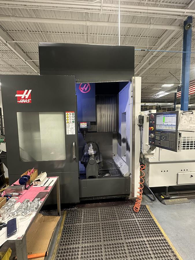 Used 2016 Haas UMC-750SS with Midaco 19 Pallet Changer System, Coolant Through Spindle, 15,000 RPM, Probing, 30 Position ATC