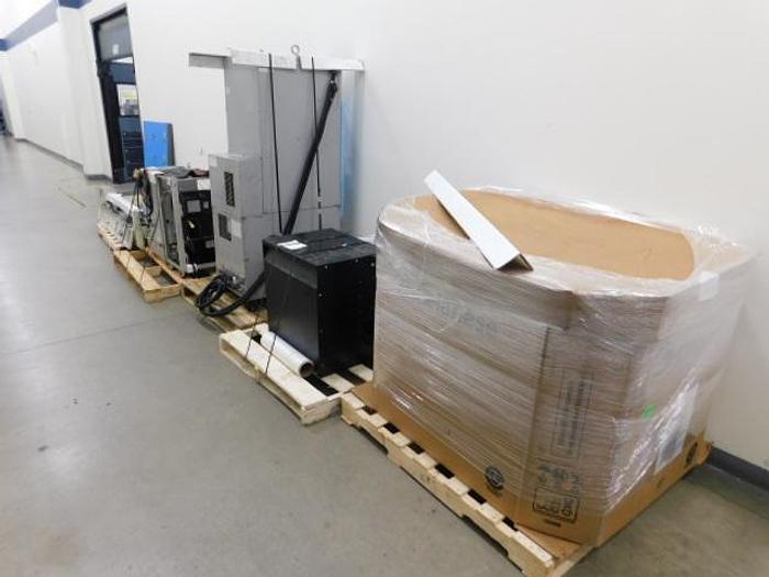 Used 2008 Makino V33i Graphite 3+2 Type 5 Axis Mill