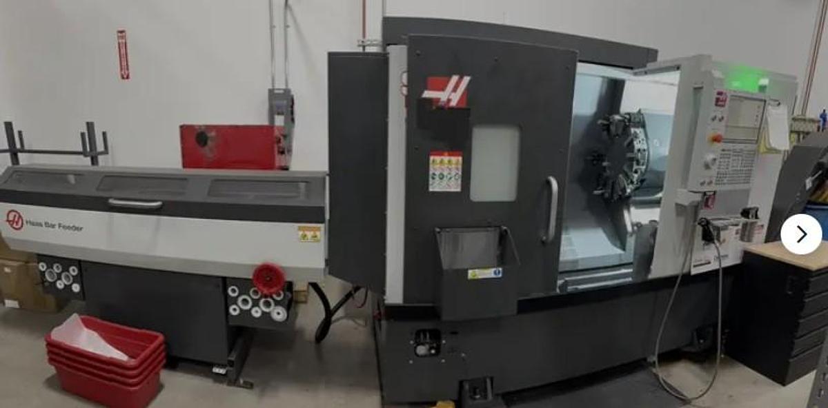 Used 2022 Haas ST-25 Chucker w/ Haas Barfeed with Liners, Tool Presetter, Chip Conveyor, 10" Hydraulic Chuck, Parts Catcher